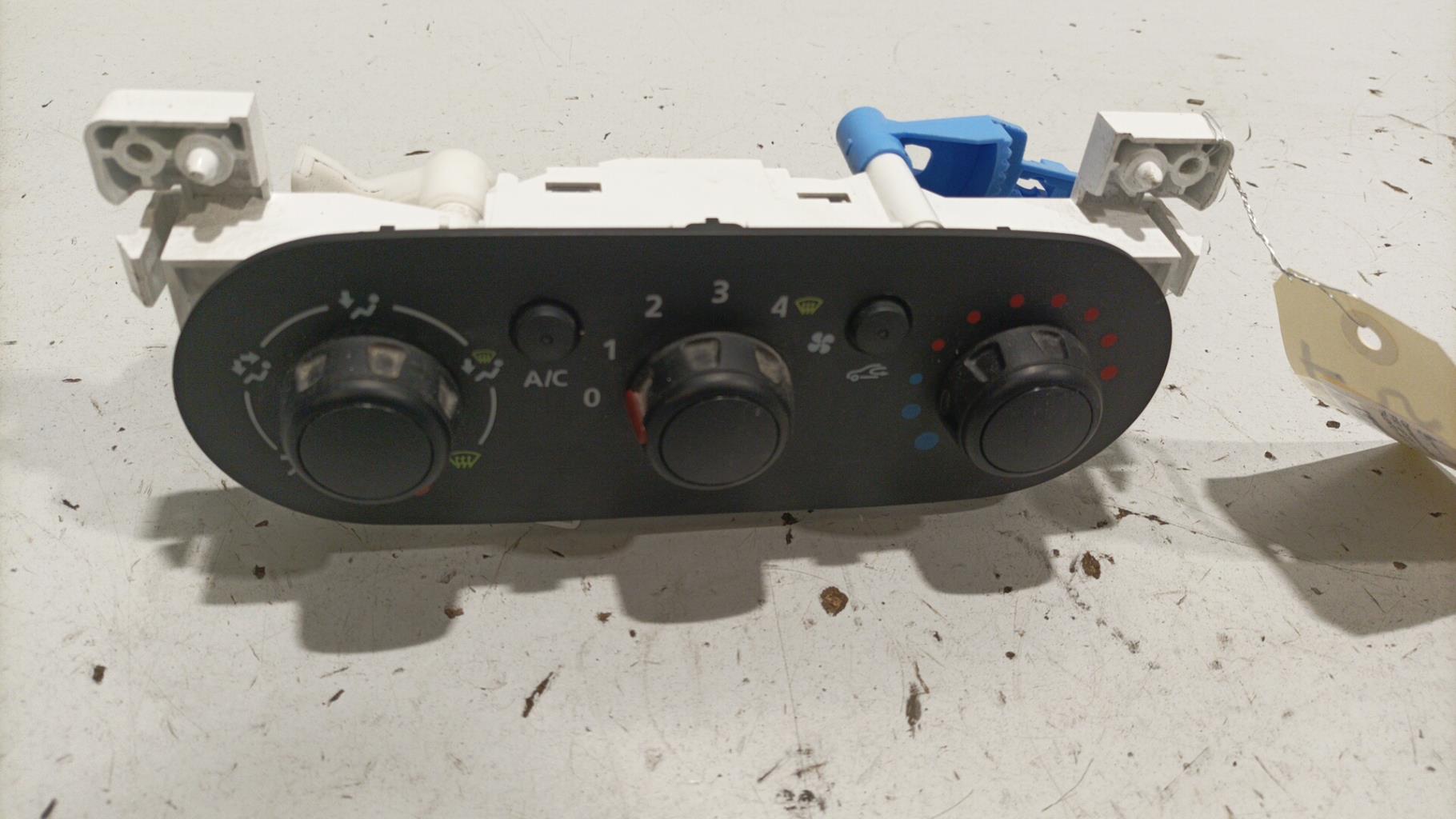 Commande chauffage FIAT TALENTO Diesel - 1