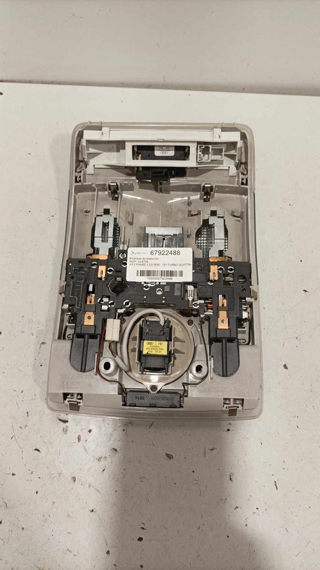 Eclairage de plafonnier AUDI A3 2 PHASE 1 Essence - 1
