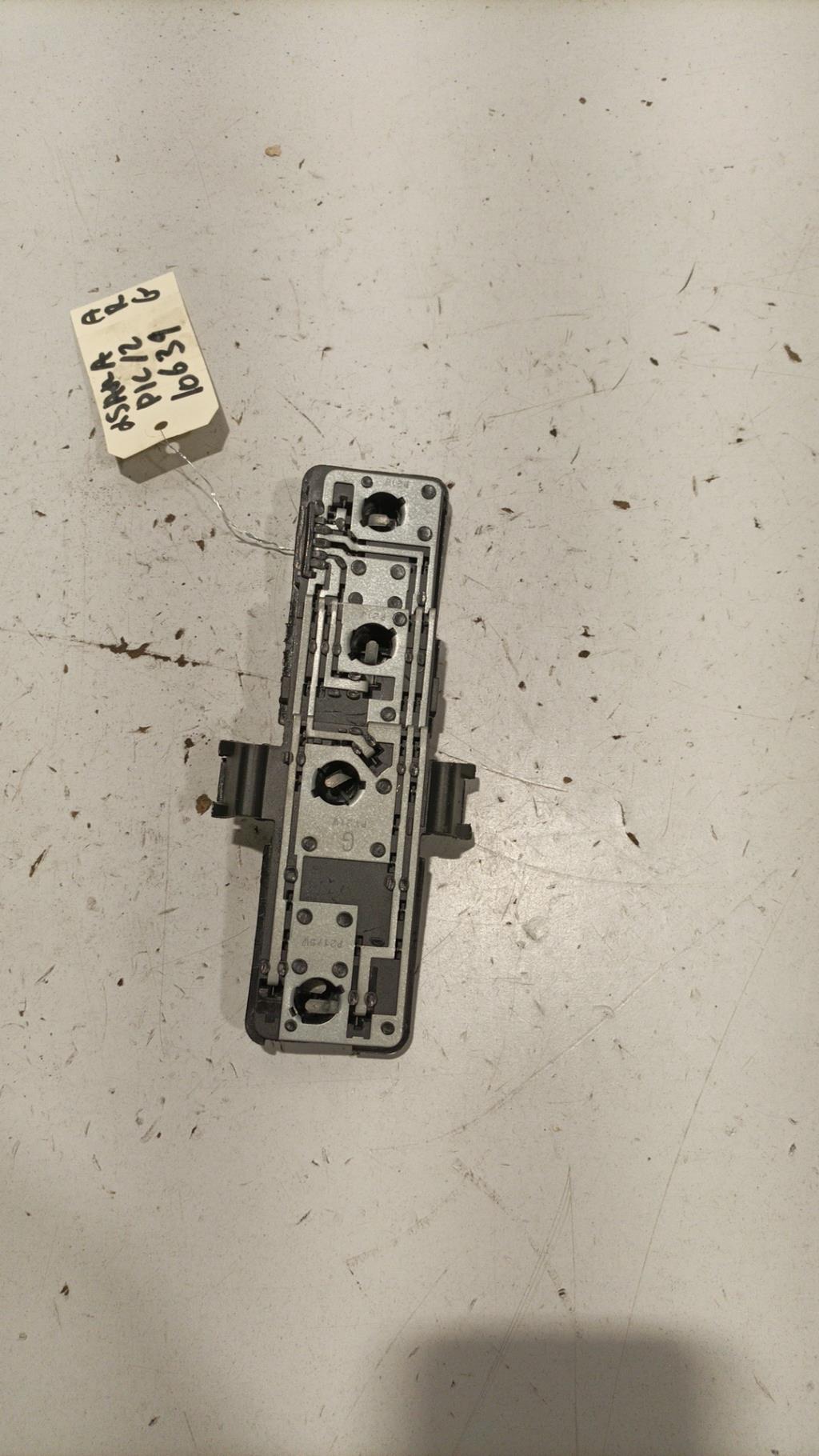 Base portalampade fanale posteriore sinistro CITROEN XSARA PICASSO PHASE 2 Diésel - 1