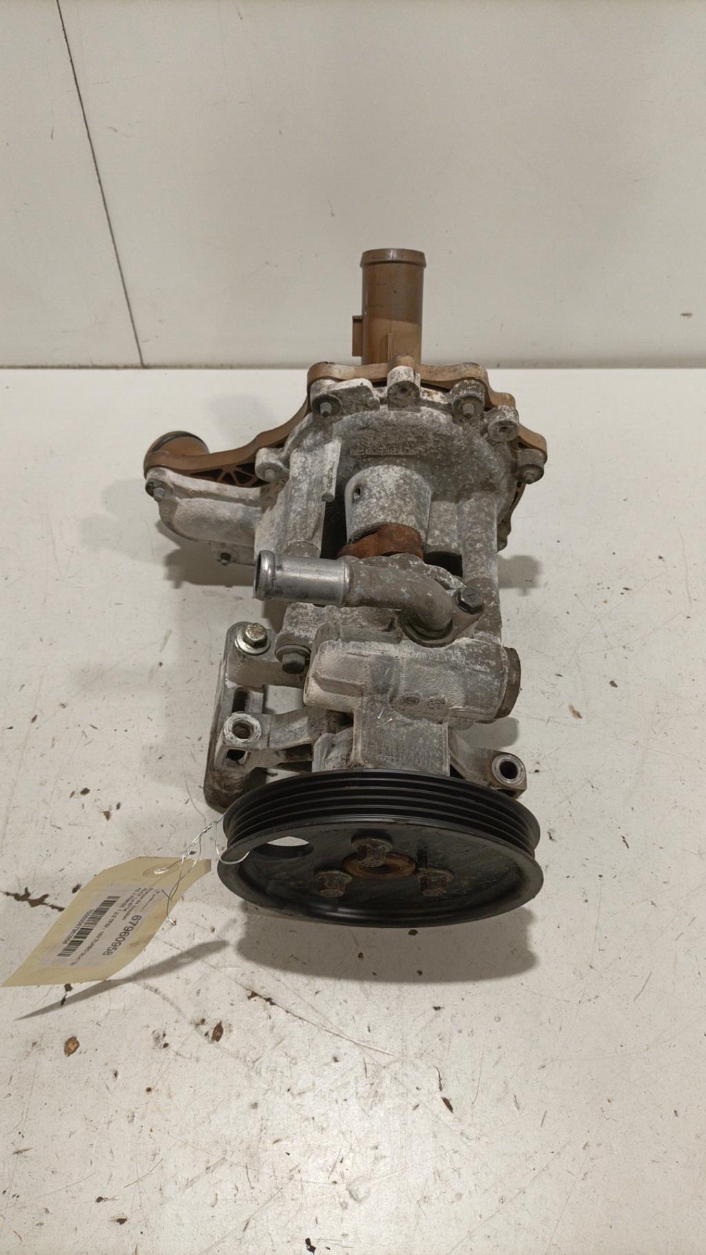 Pompe de direction AUDI A3 2 PHASE 1 Essence - 1