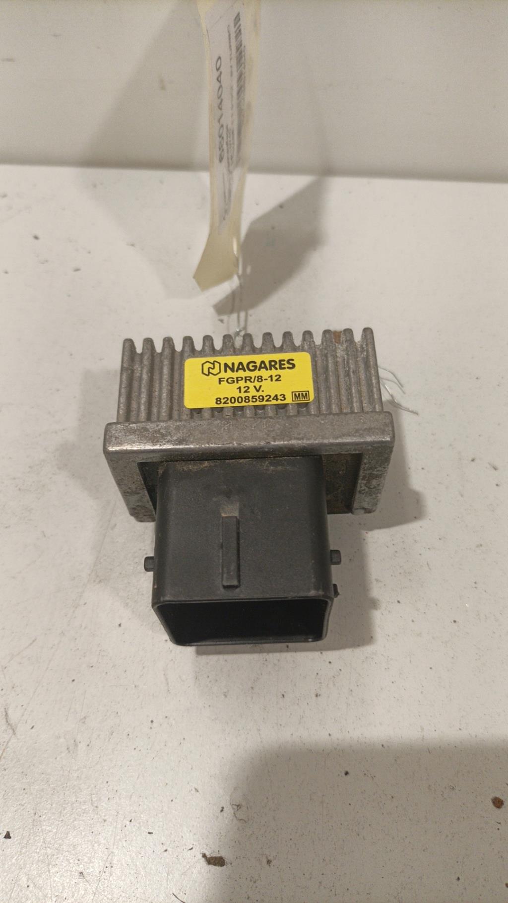Relais de prechauffage RENAULT MEGANE 3 PHASE 1 Diesel - 1