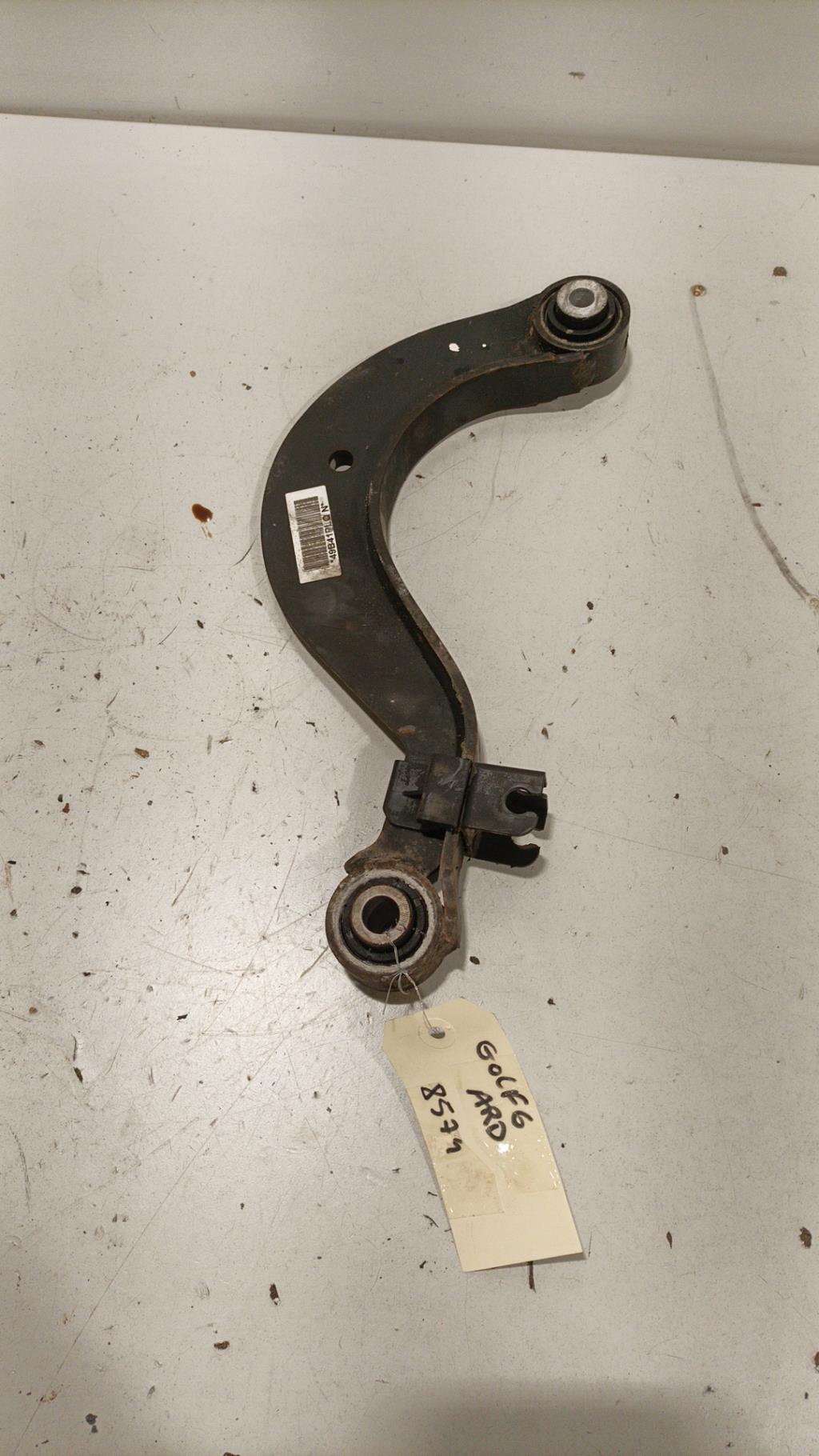 Triangolo inferiore posteriore destro VOLKSWAGEN GOLF 6 Gasolina - 1