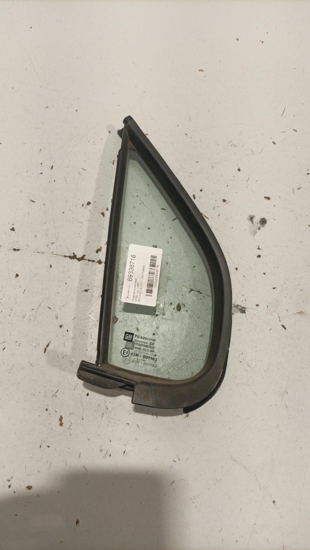 Custode avant droit (porte) OPEL AGILA A Diesel - 1