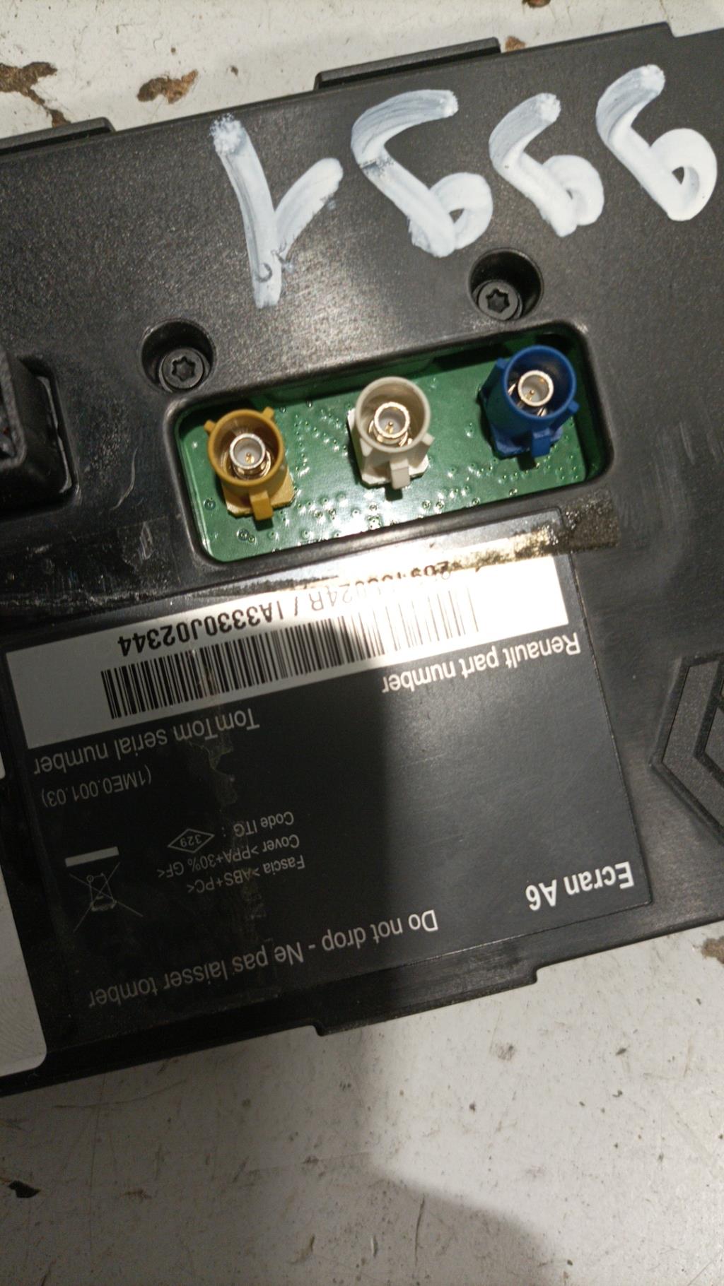 Ecran GPS RENAULT CLIO 3 PHASE 2 Diesel - 1