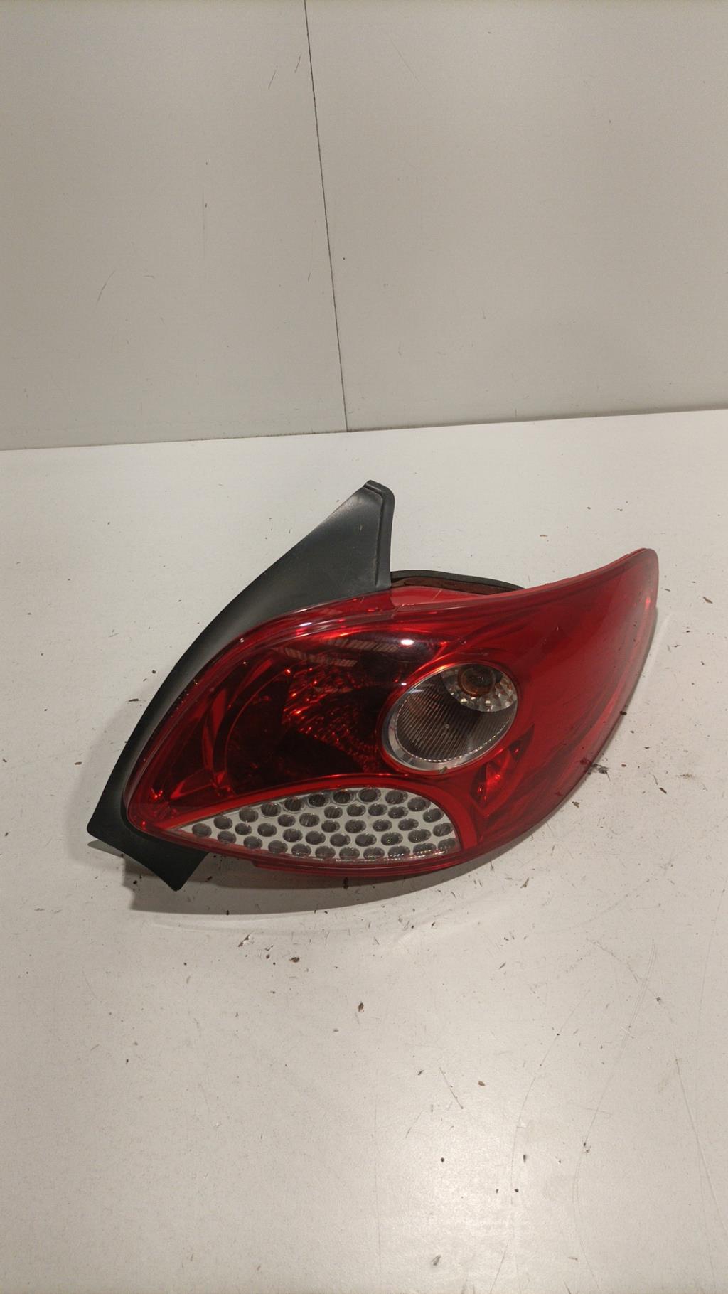 Fanale posteriore principale destro (luci) PEUGEOT 206+ Gasolina - 1