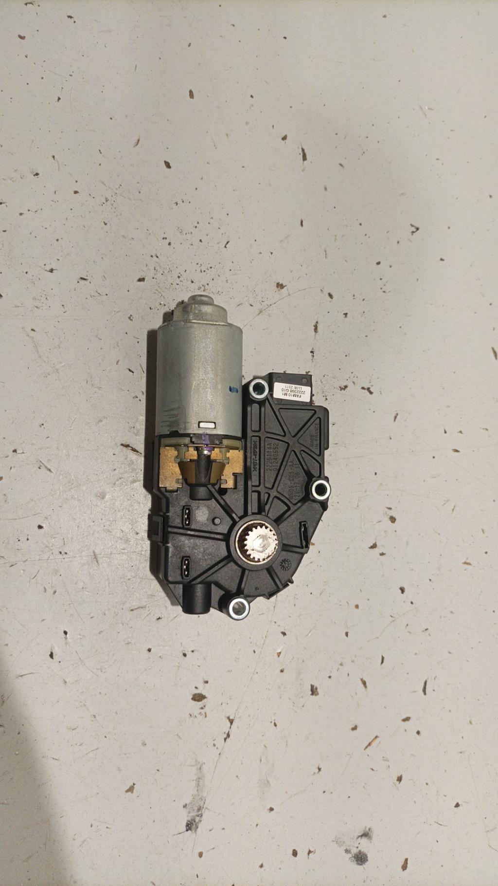 Moteur toit ouvrant RENAULT CLIO 5 PHASE 1 Diesel - 1
