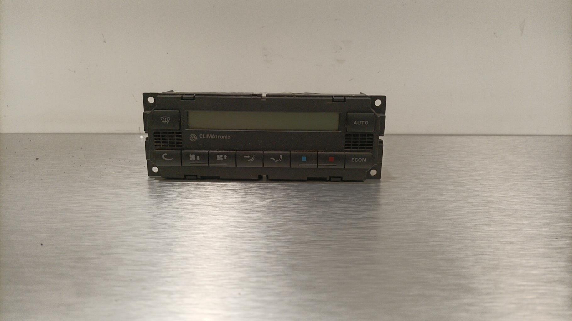 Commande chauffage VOLKSWAGEN BORA BREAK Essence - 1