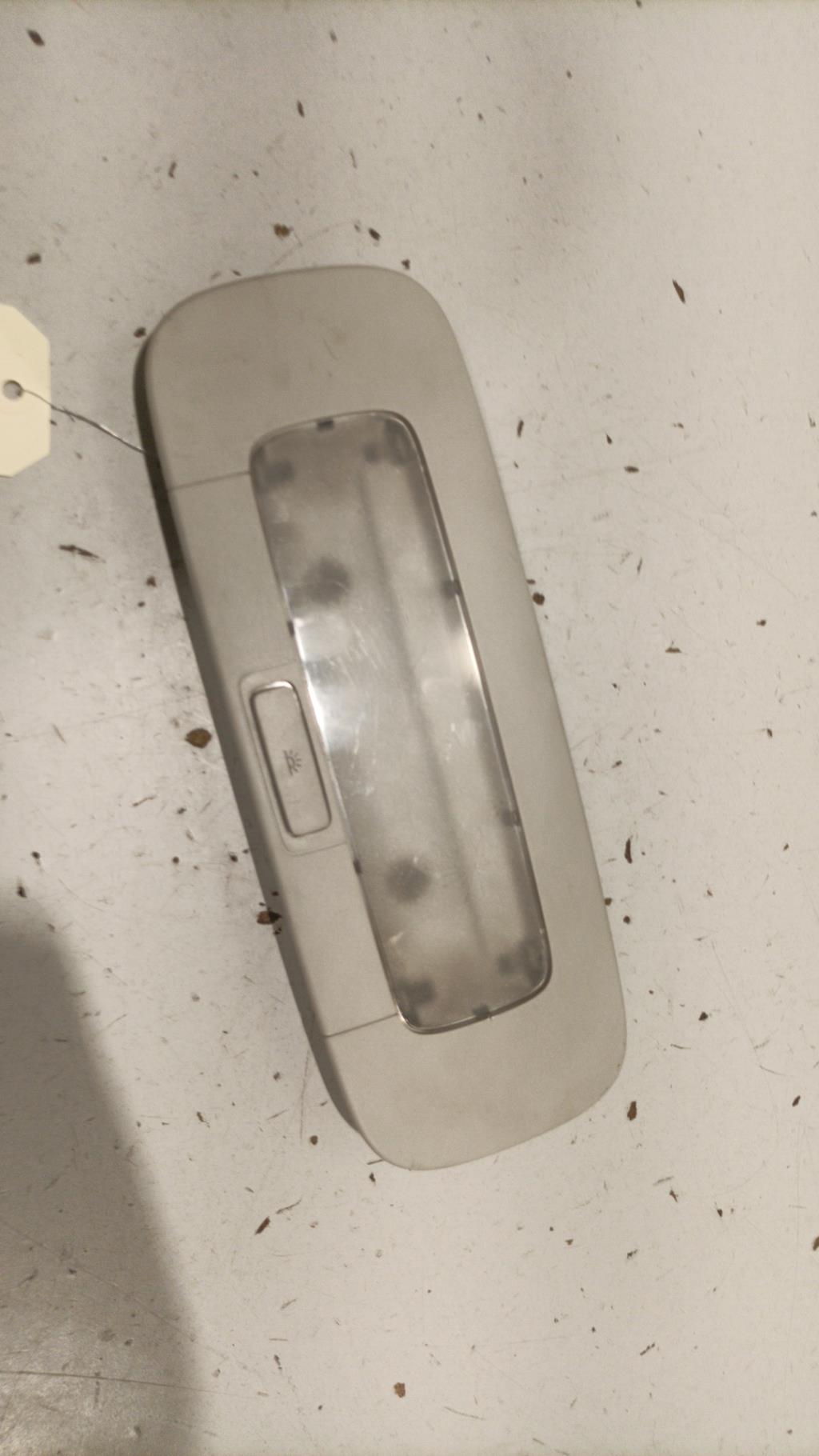 Eclairage de plafonnier VOLKSWAGEN GOLF 5 Diesel - 1