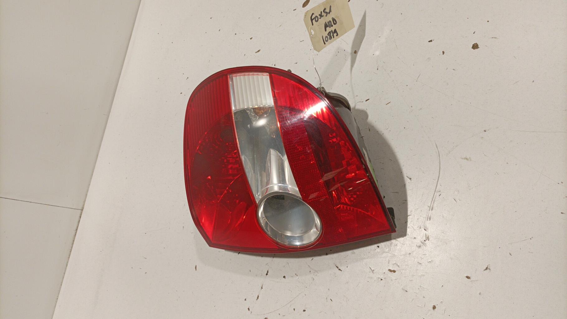 Fanale posteriore principale destro (luci) VOLKSWAGEN FOX Diésel - 1
