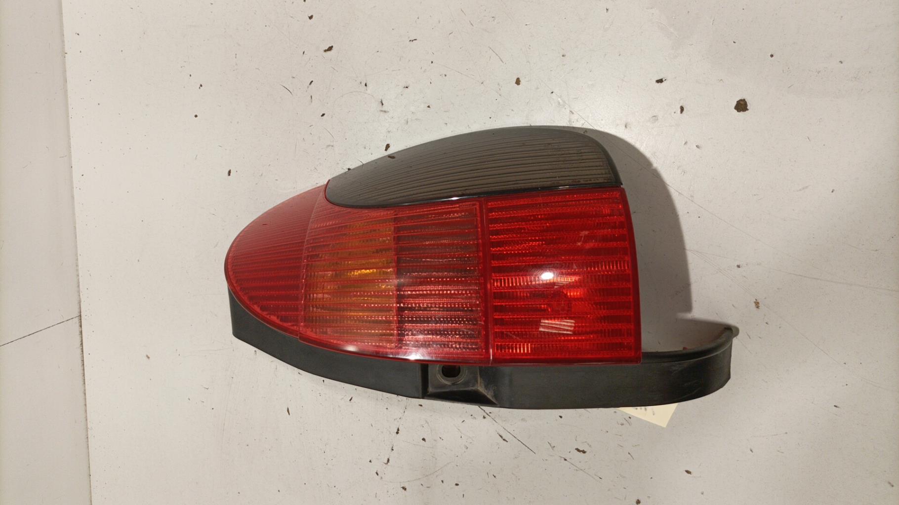 Fanale posteriore principale destro (luci) PEUGEOT 306 BREAK Diésel - 1