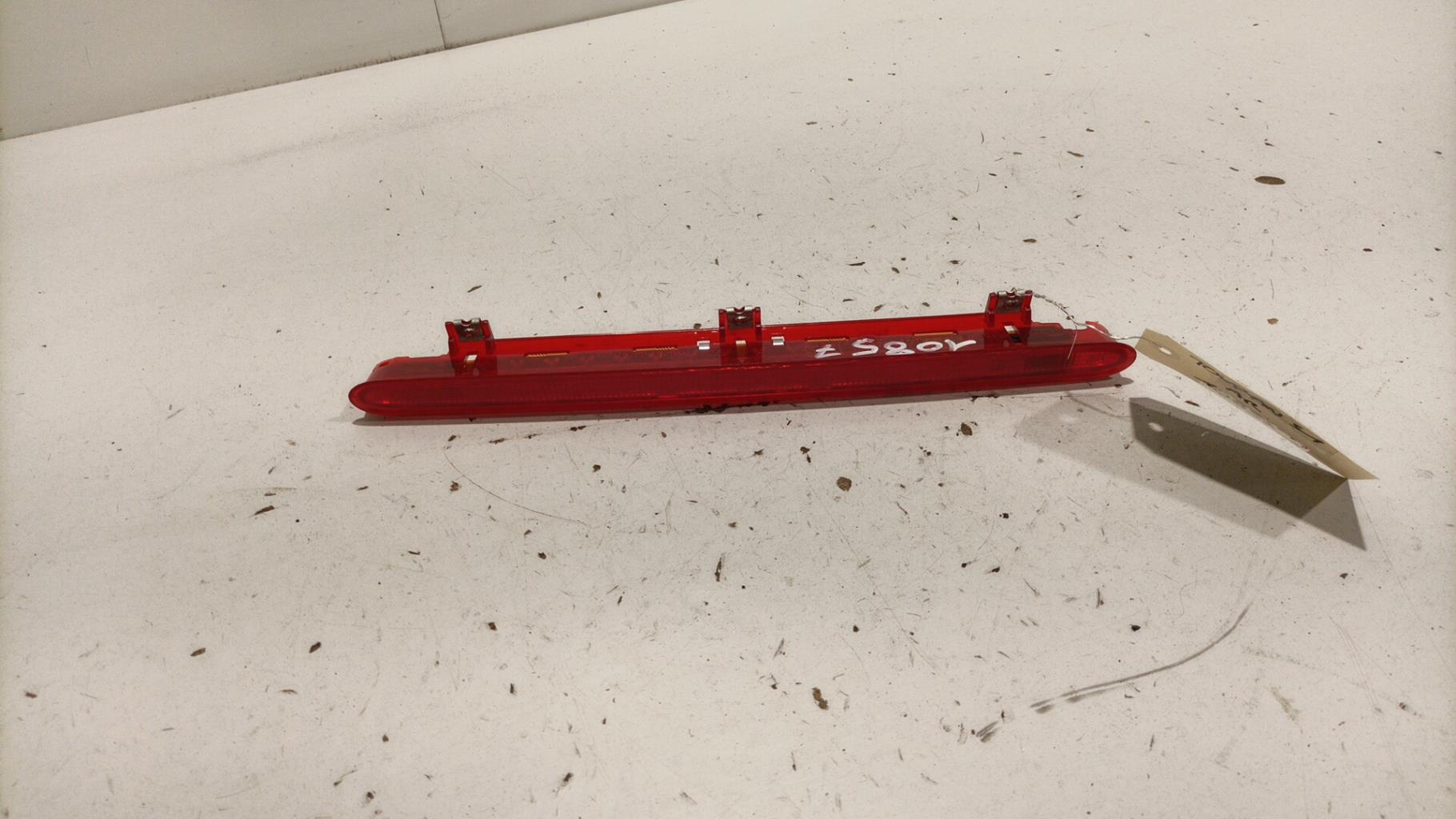 Luce stop centrale VOLKSWAGEN TOURAN 1 PHASE 1 Diésel - 1