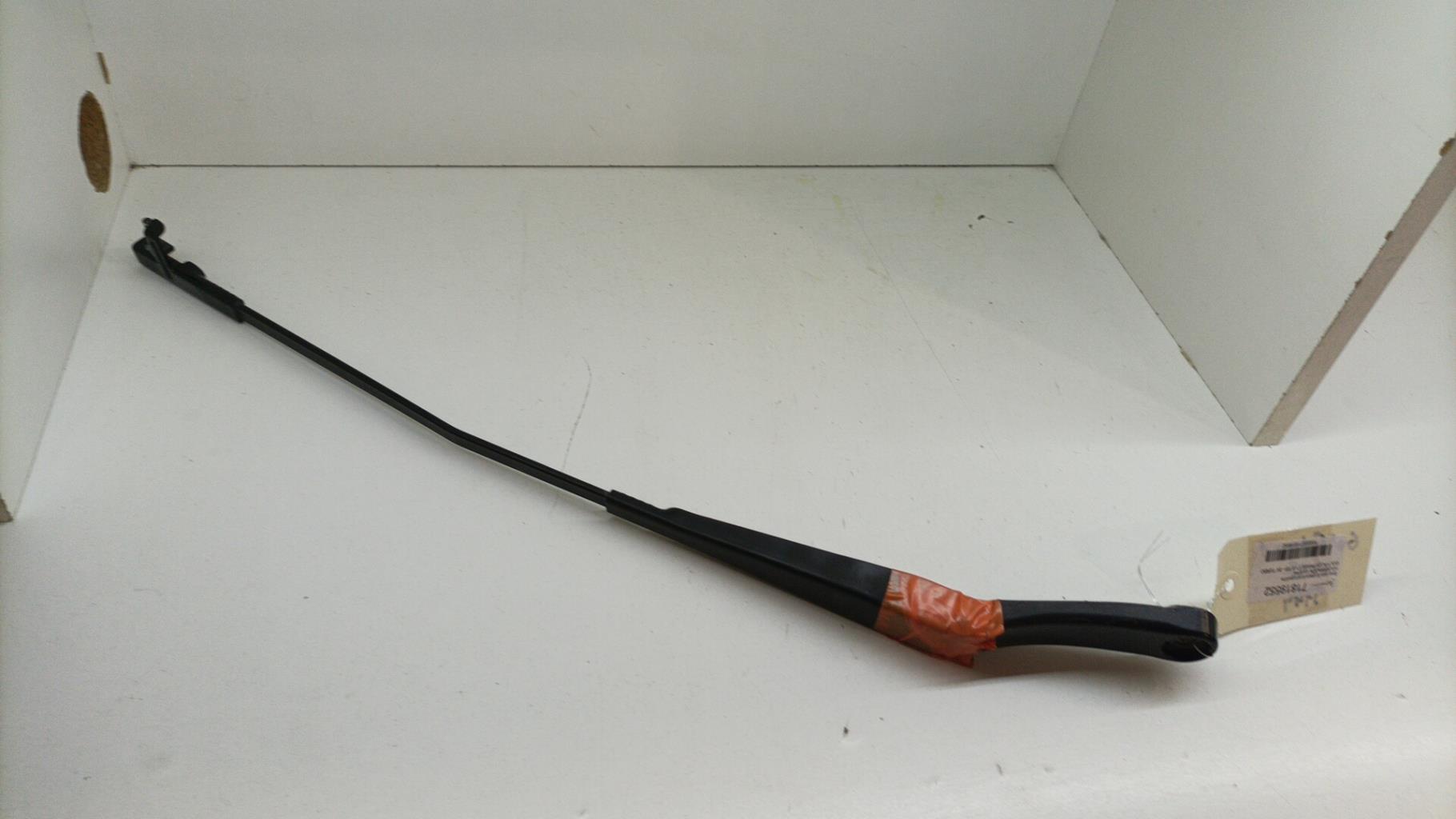 Braccio tergicristallo anteriore sinistro VOLKSWAGEN GOLF PLUS PHASE 1 Diésel - 1