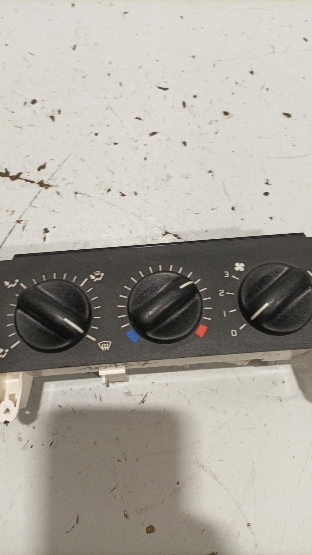 Commande chauffage RENAULT CLIO 1 PHASE 2  - 1