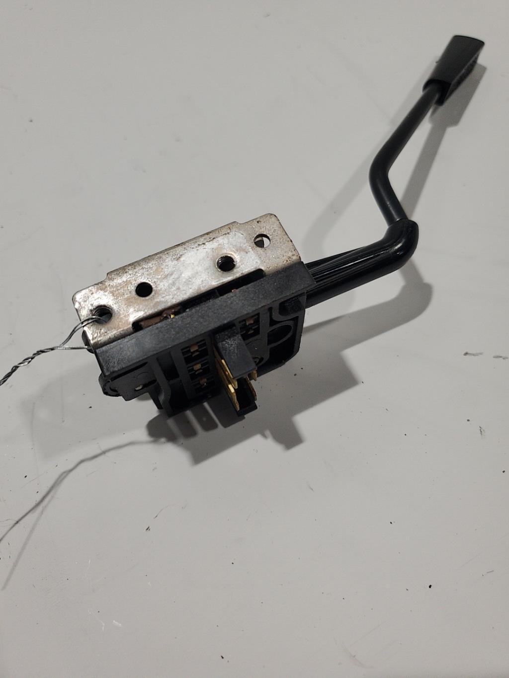 Devio tergicristalli PEUGEOT 305  - 1