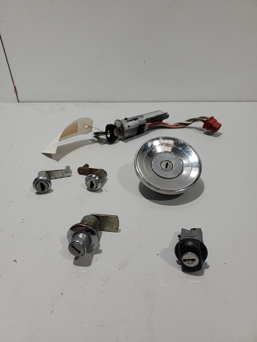 Kit cilindretto PEUGEOT 305  - 1