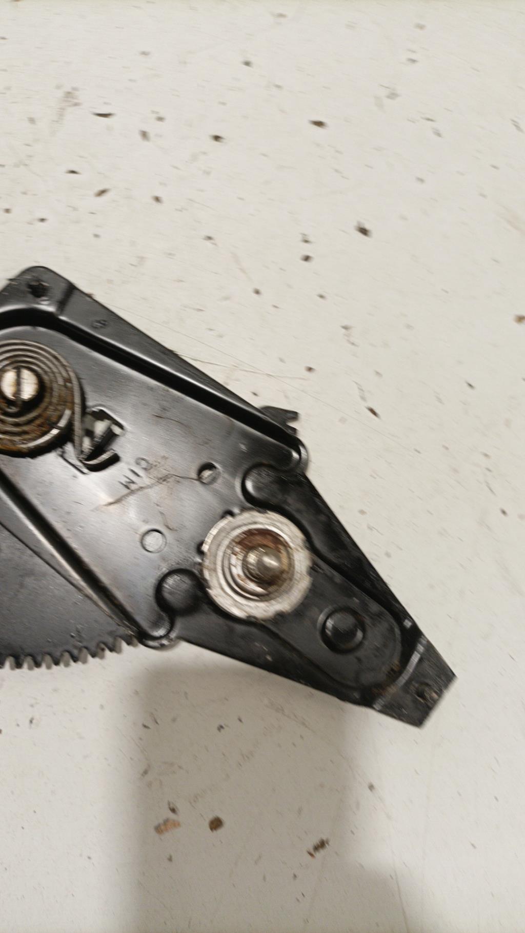 Alzacristalli manuale anteriore sinistro PEUGEOT 305  - 1