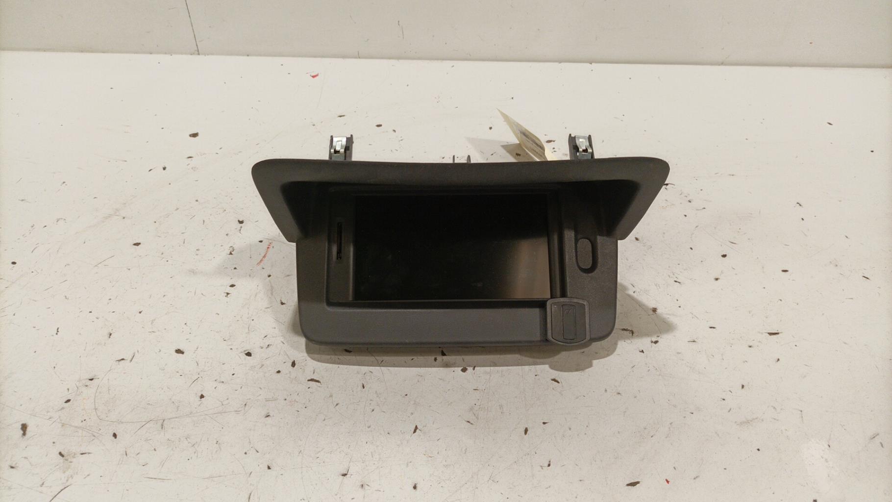 Ecran GPS RENAULT CLIO 3 PHASE 2 Diesel - 1