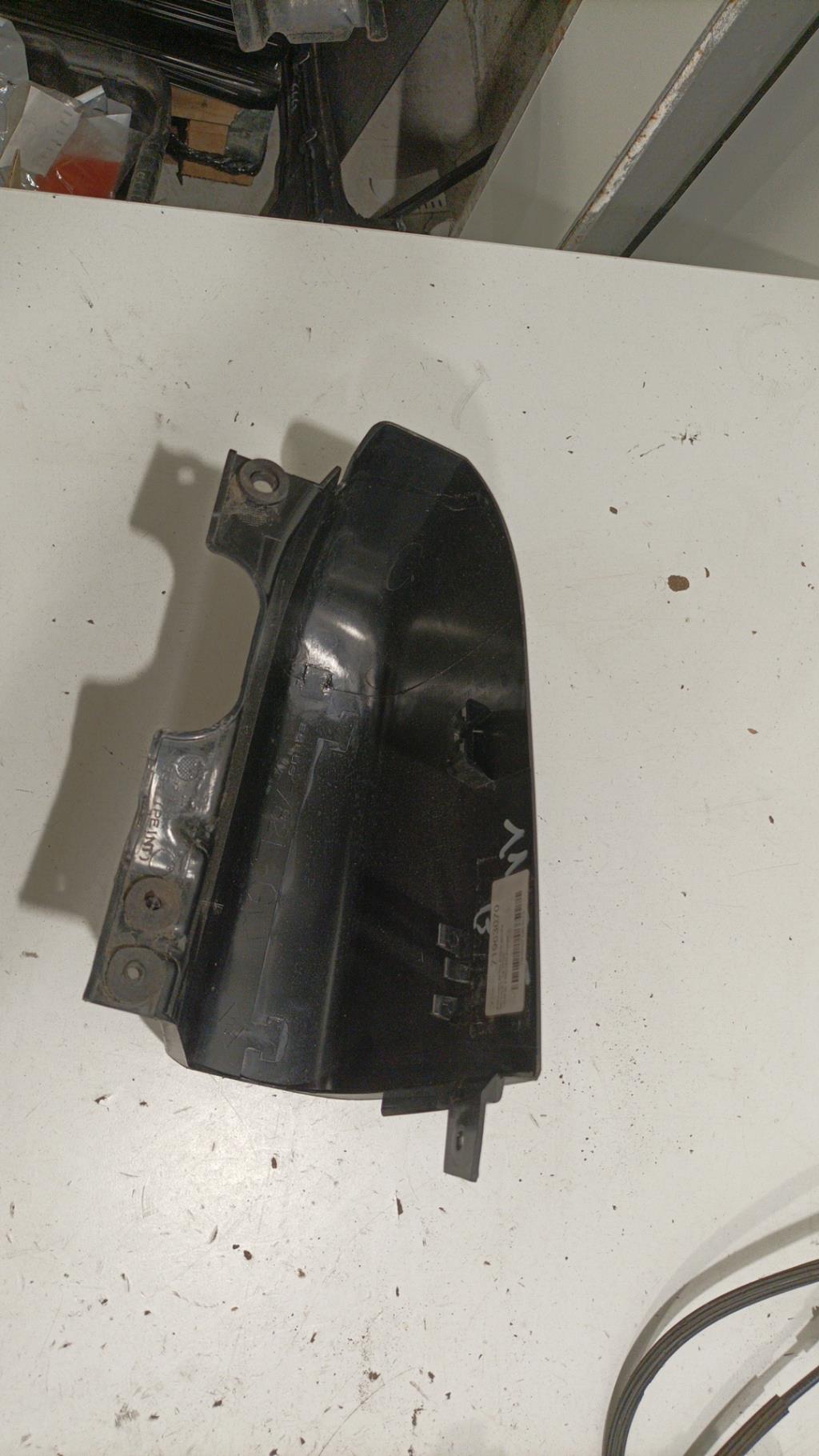 Cornice fanale posteriore sinistro RENAULT TRAFIC 3 MOYEN PHASE 2 Diésel/Híbrido - 1