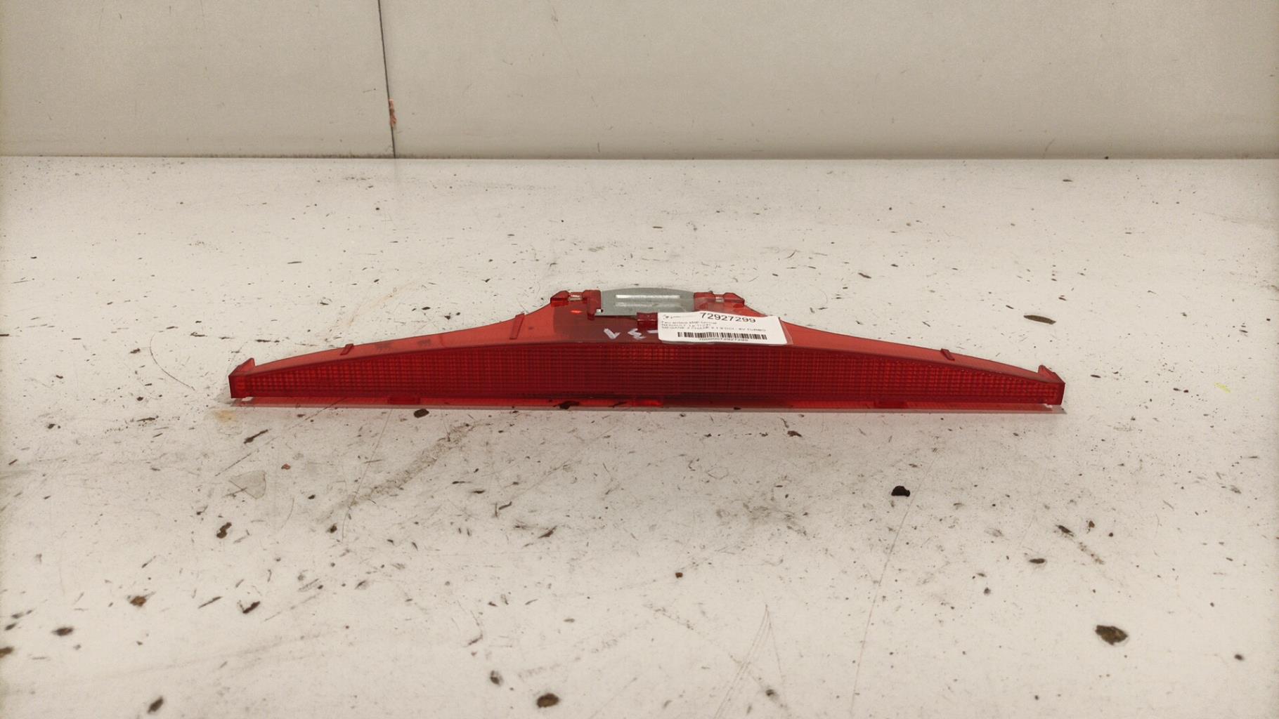 Feu arriere stop central RENAULT MEGANE 2 PHASE 2 Diesel - 1