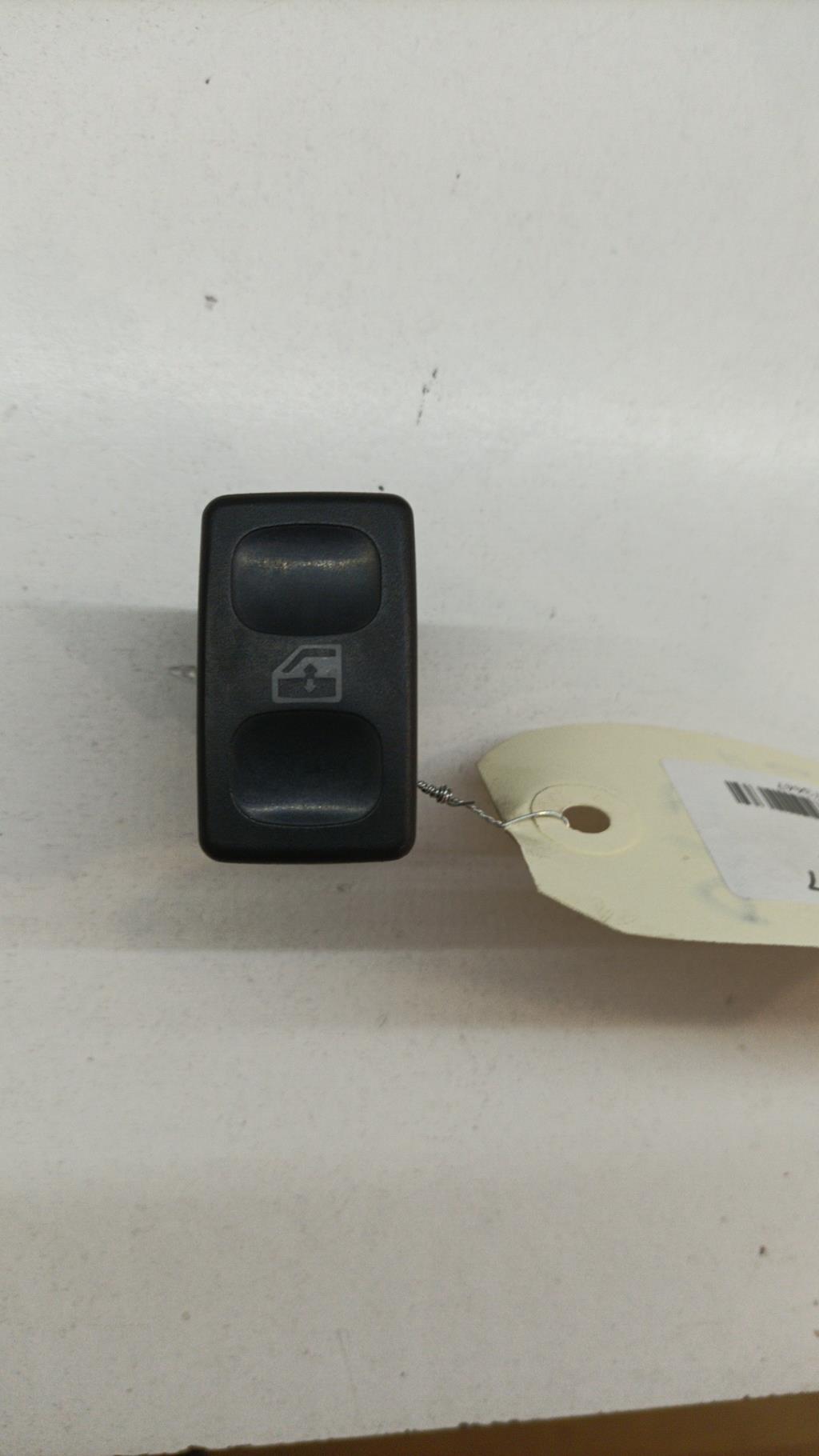 Interruttore lavacristalli anteriore destro SEAT IBIZA 2 PHASE 2 Diésel - 1