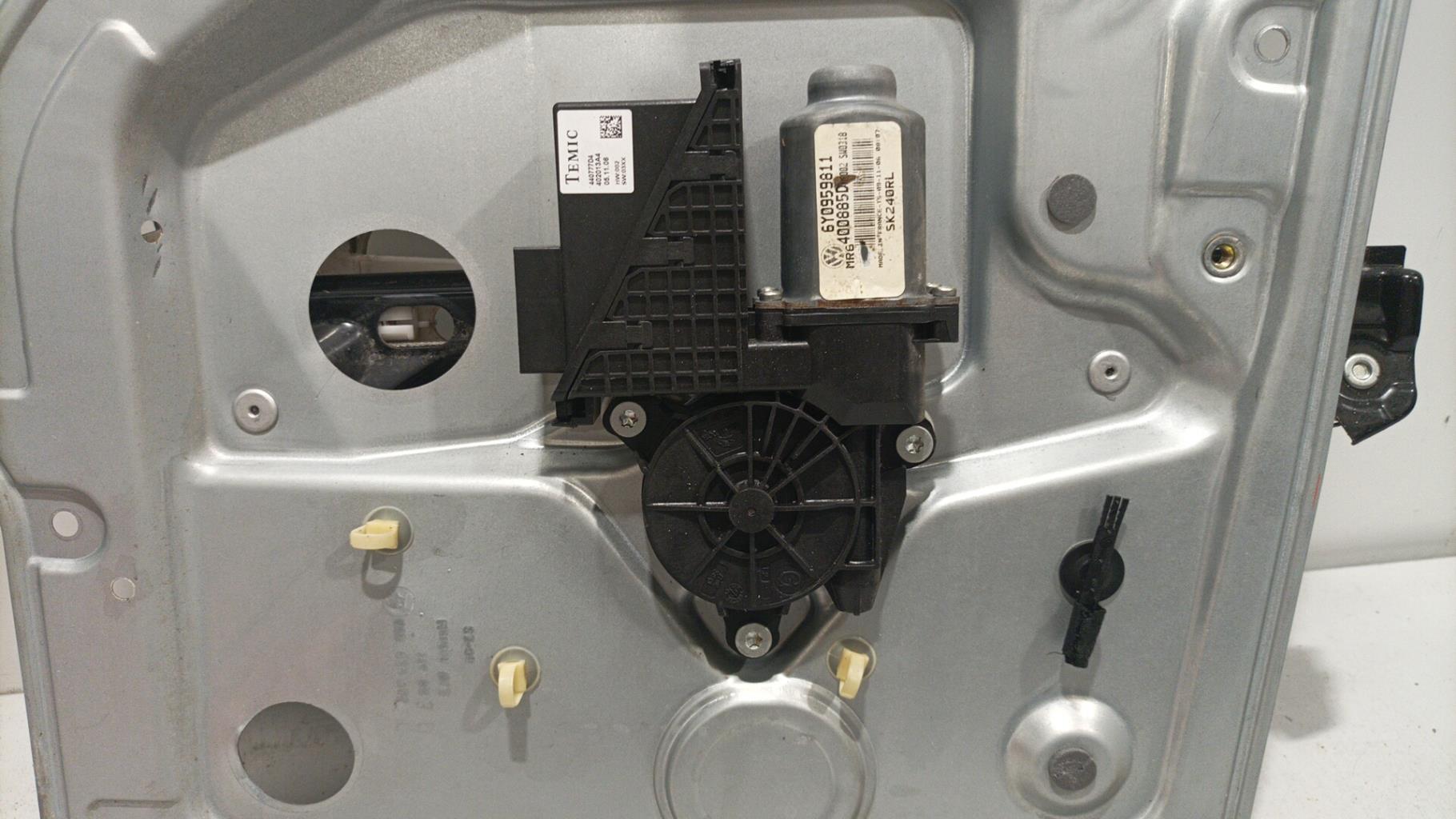Alzacristalli elettrico posteriore sinistro SKODA FABIA 1 PHASE 2 Diésel - 1