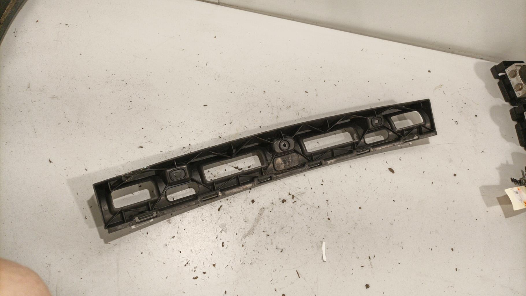 Supporto paraurti posteriore VOLKSWAGEN SCIROCCO 3 PHASE 1 COUPE Diésel - 1