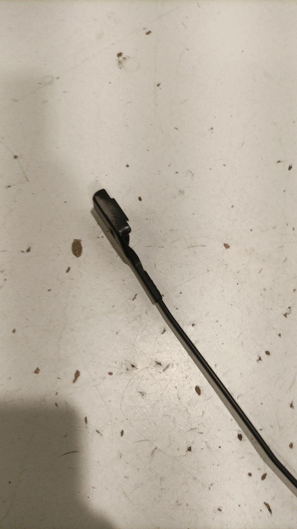 Braccio tergicristallo anteriore sinistro PEUGEOT 208 1 PHASE 1 Diésel - 1