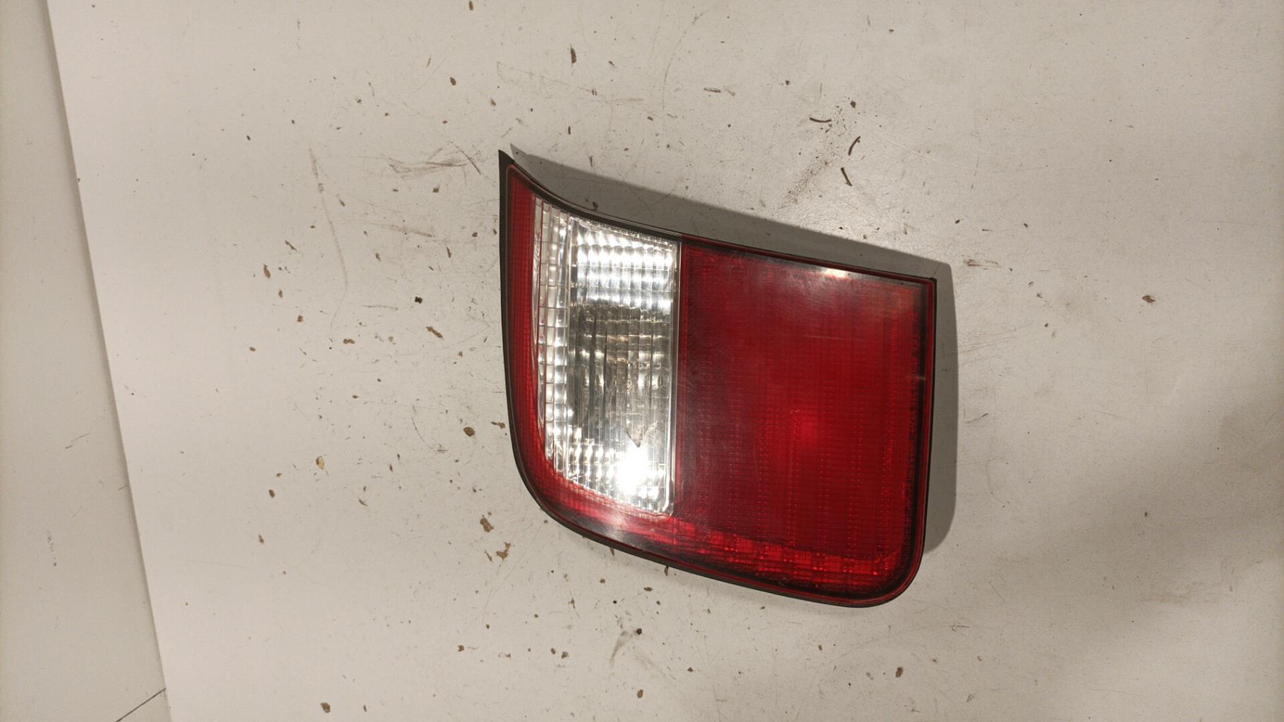 Gruppo ottico posteriore secondario destro (luci) SUBARU FORESTER 1 Gasolina - 1