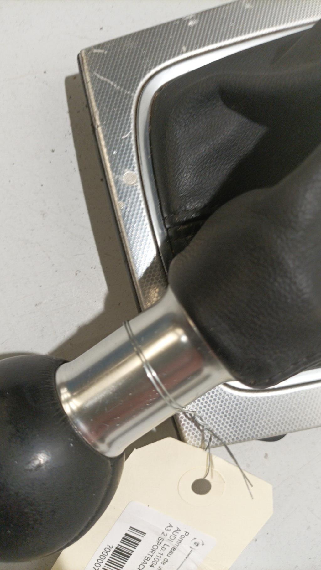 Pommeau de vitesses AUDI A3 2 SPORTBACK PHASE 2 Diesel - 1