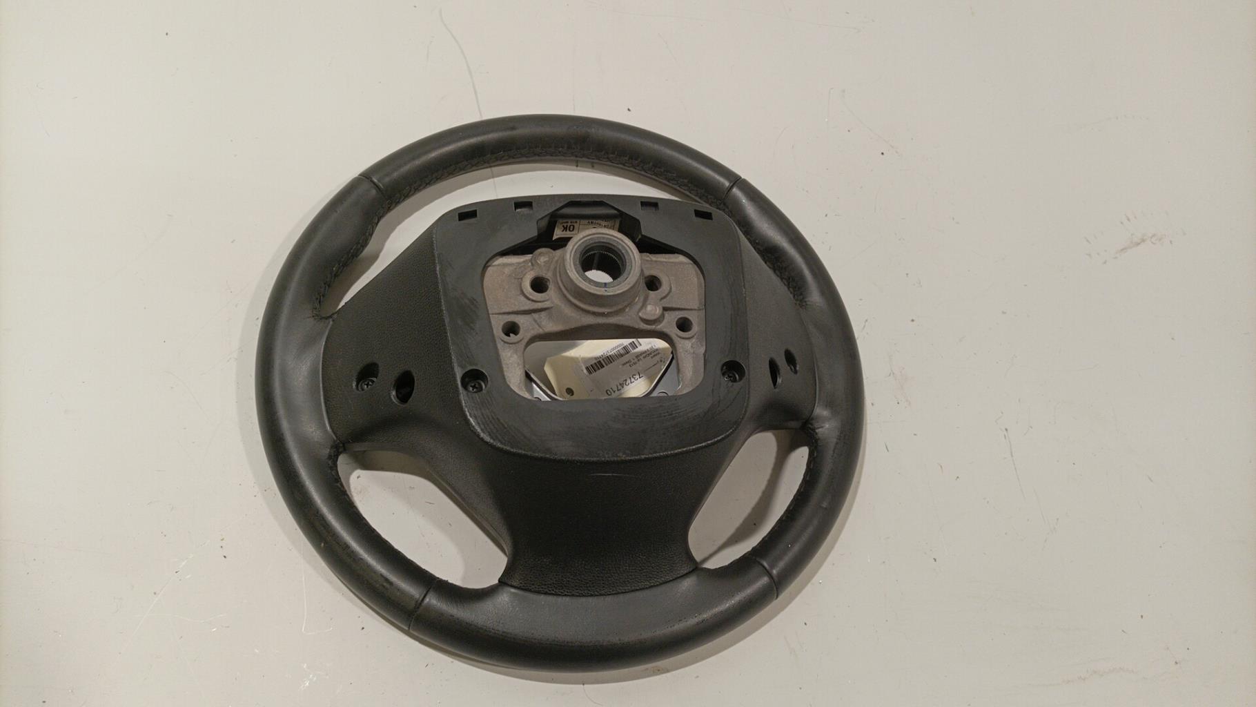 Volant HYUNDAI I 20 2 PHASE 1 Diesel - 1