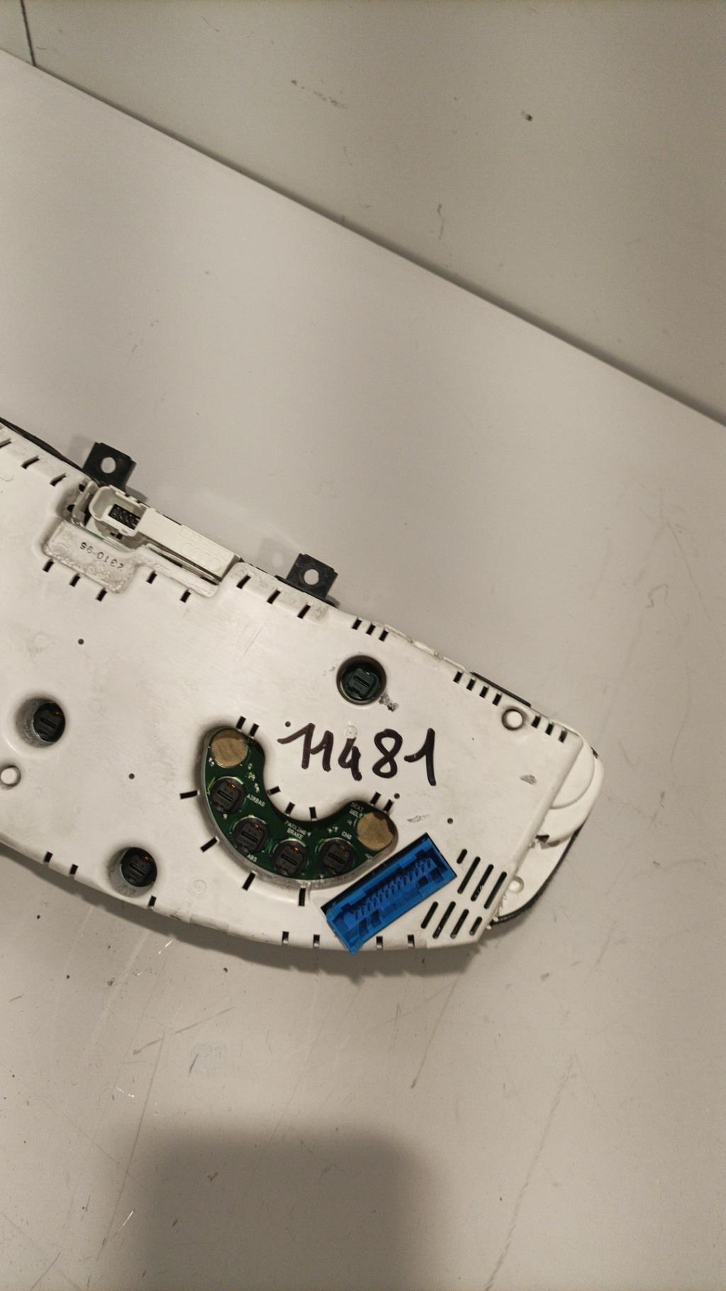 Compteur AUDI A4 1 PHASE 1 Essence - 1