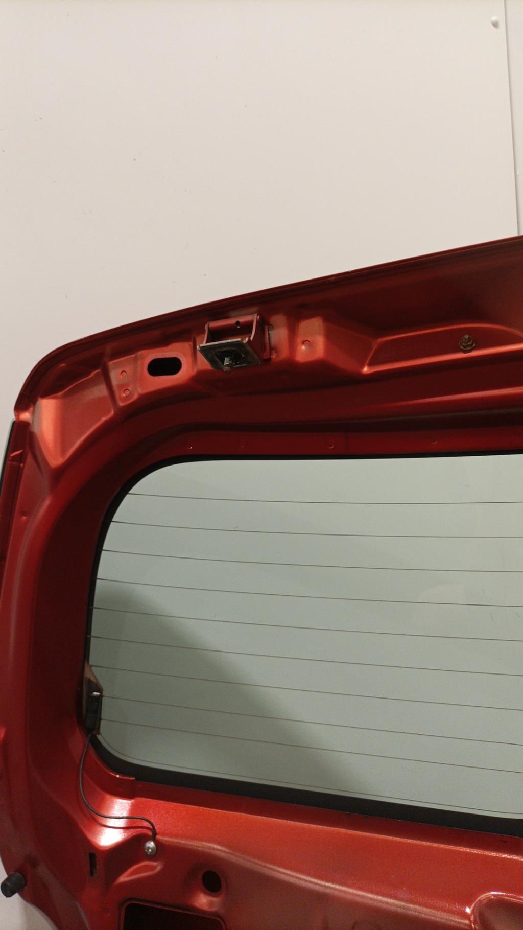 Portabagagli/Portellone posteriore SUZUKI SWIFT 3 Diésel - 1