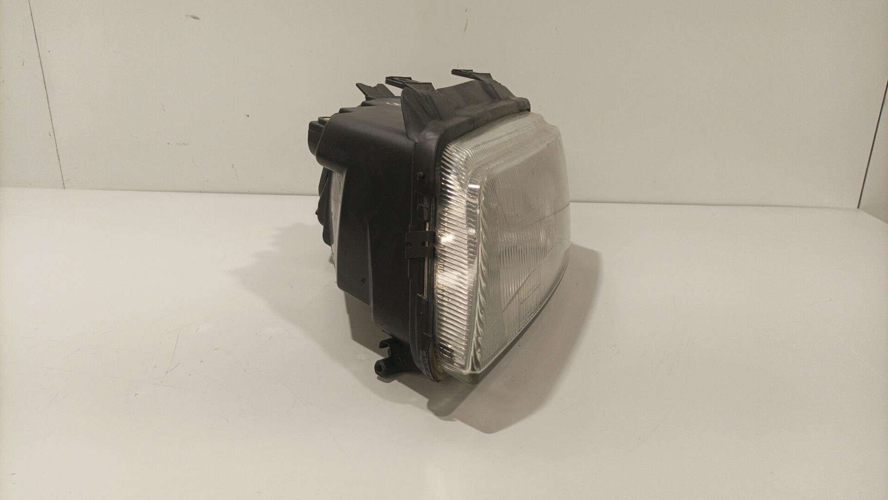 Gruppo ottico anteriore principale sinistro (luci)(faro) AUDI A4 1 PHASE 1 Gasolina - 1