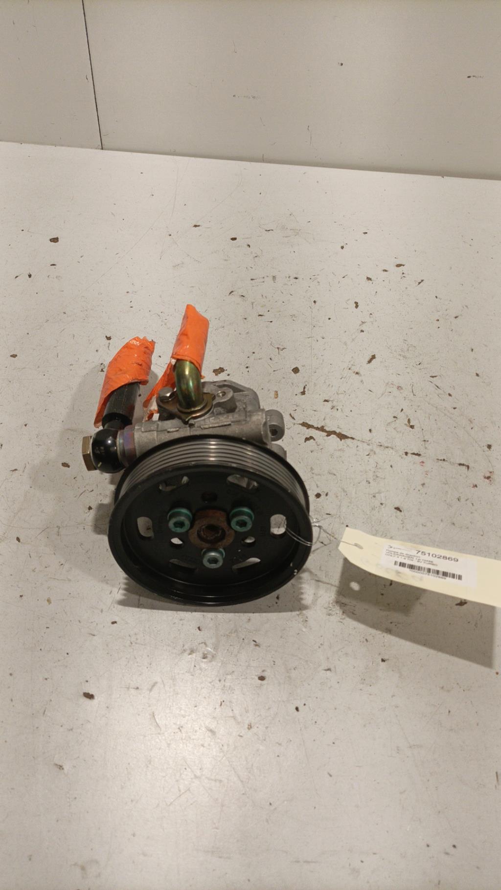 Pompe de direction VOLKSWAGEN GOLF 4 Diesel - 1