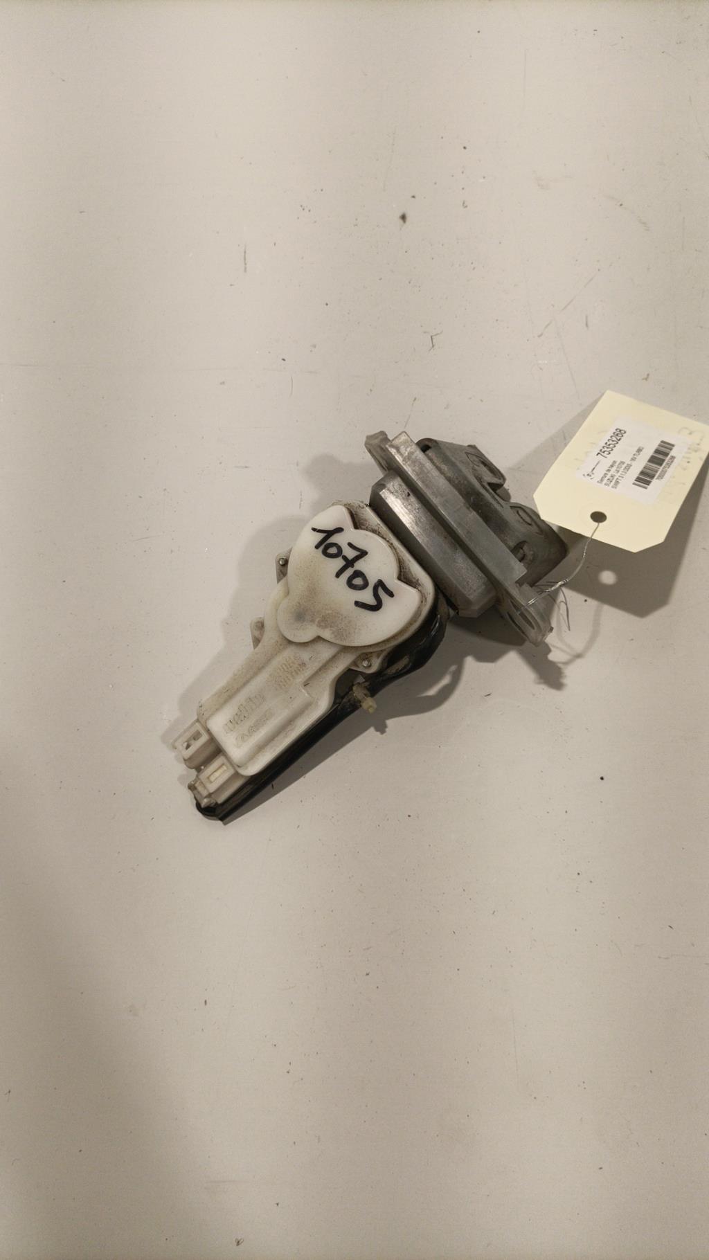 Serrure de hayon SUZUKI SWIFT 3 Diesel - 1