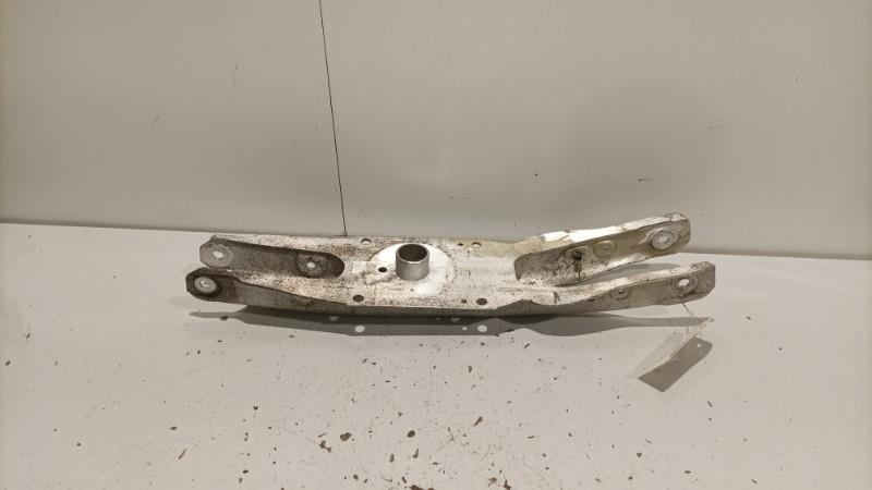 Braccio sospensione superiore posteriore sinistro MERCEDES CLASSE A 177 PHASE 2 Gasolina - 1