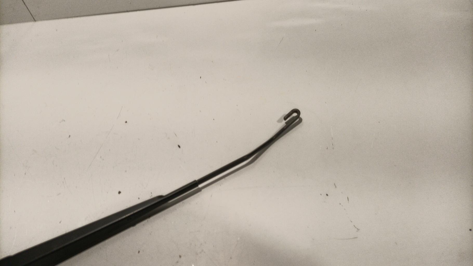 Braccio tergicristallo anteriore sinistro PEUGEOT 4007 Diésel - 1