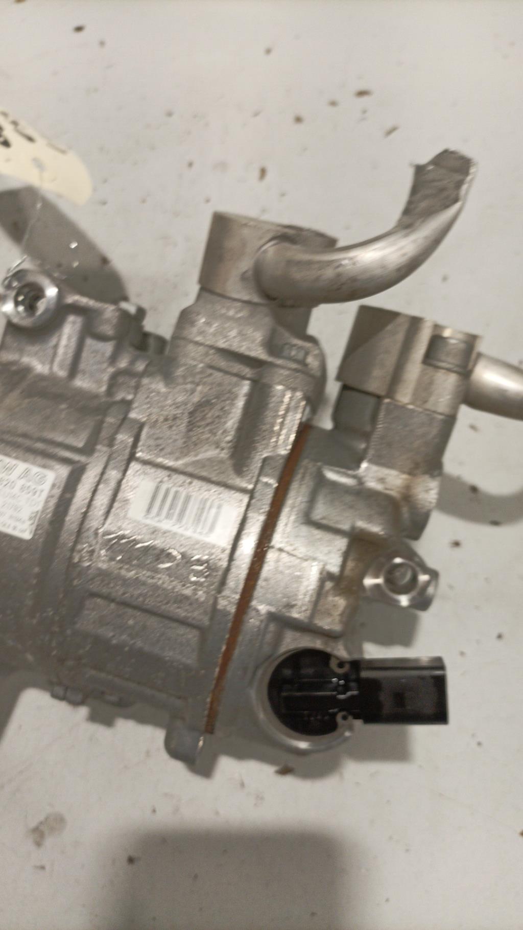 Compressore clima VOLKSWAGEN GOLF 6 Gasolina - 1