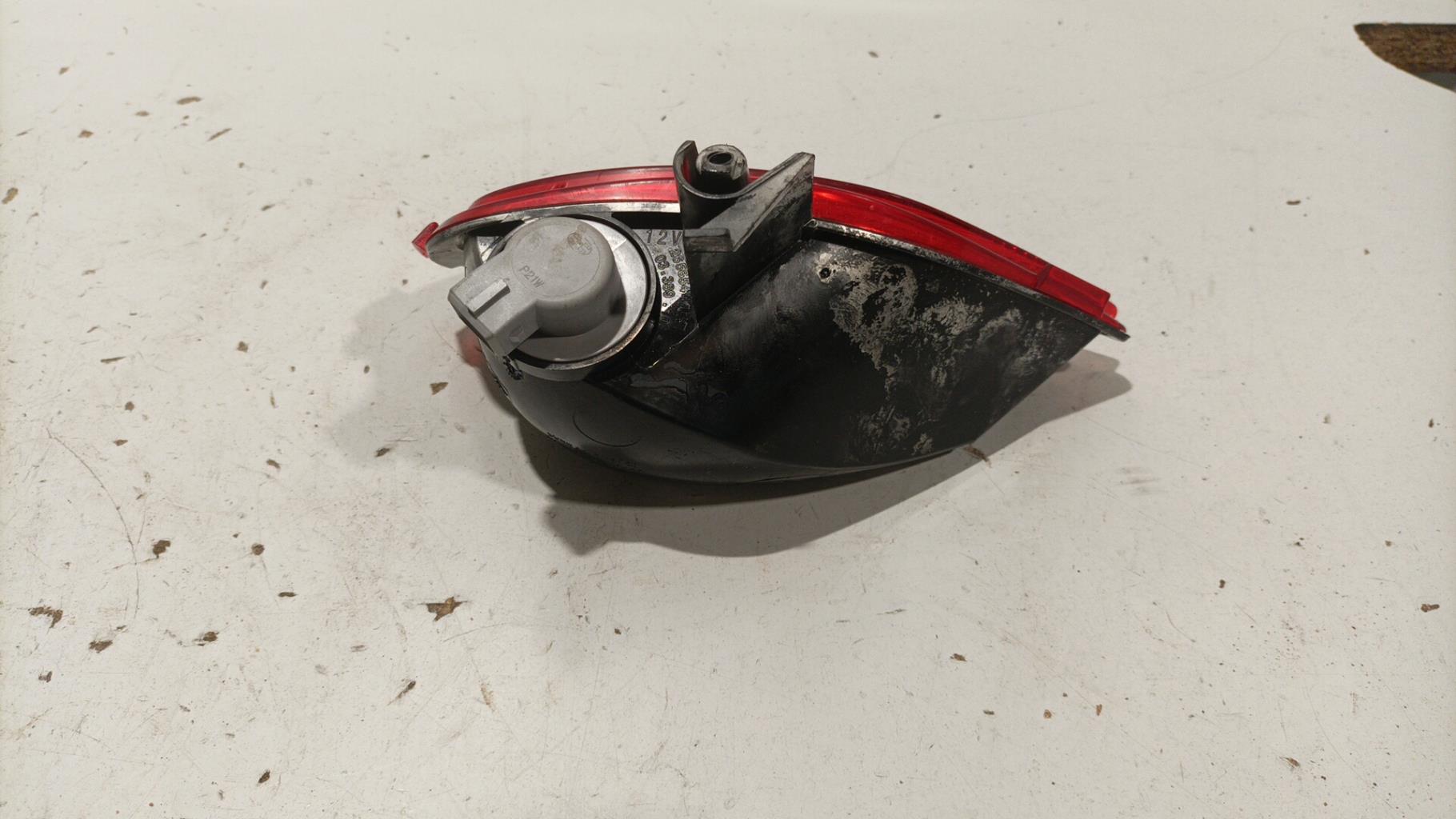 Luce paraurti posteriore sinistra DACIA SANDERO 3 Gasolina - 1