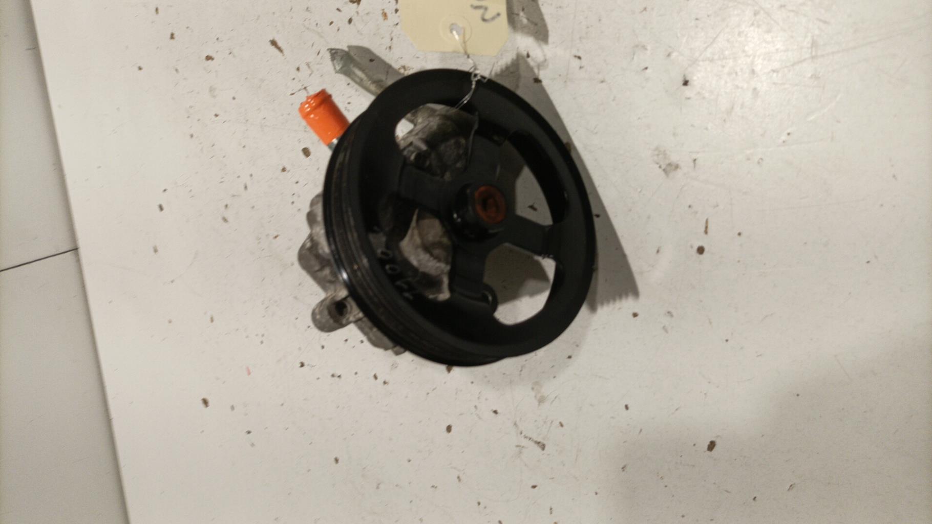 Pompe de direction PEUGEOT 4007 Diesel - 1