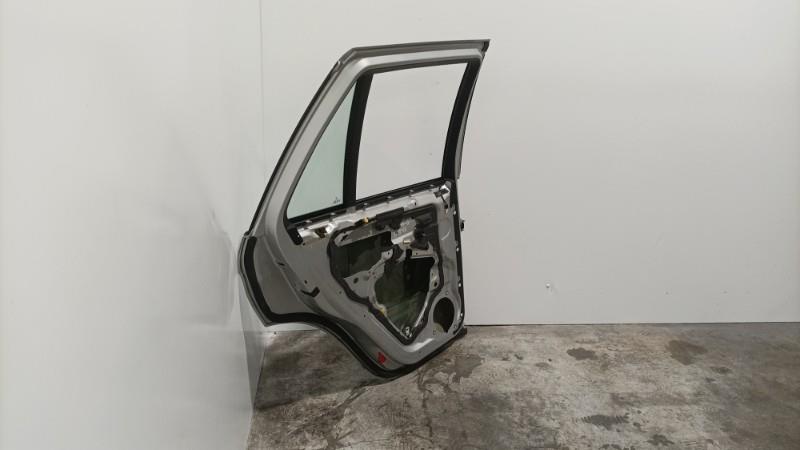 Puerta trasera izquierda BMW X5 E53 Diésel - 1