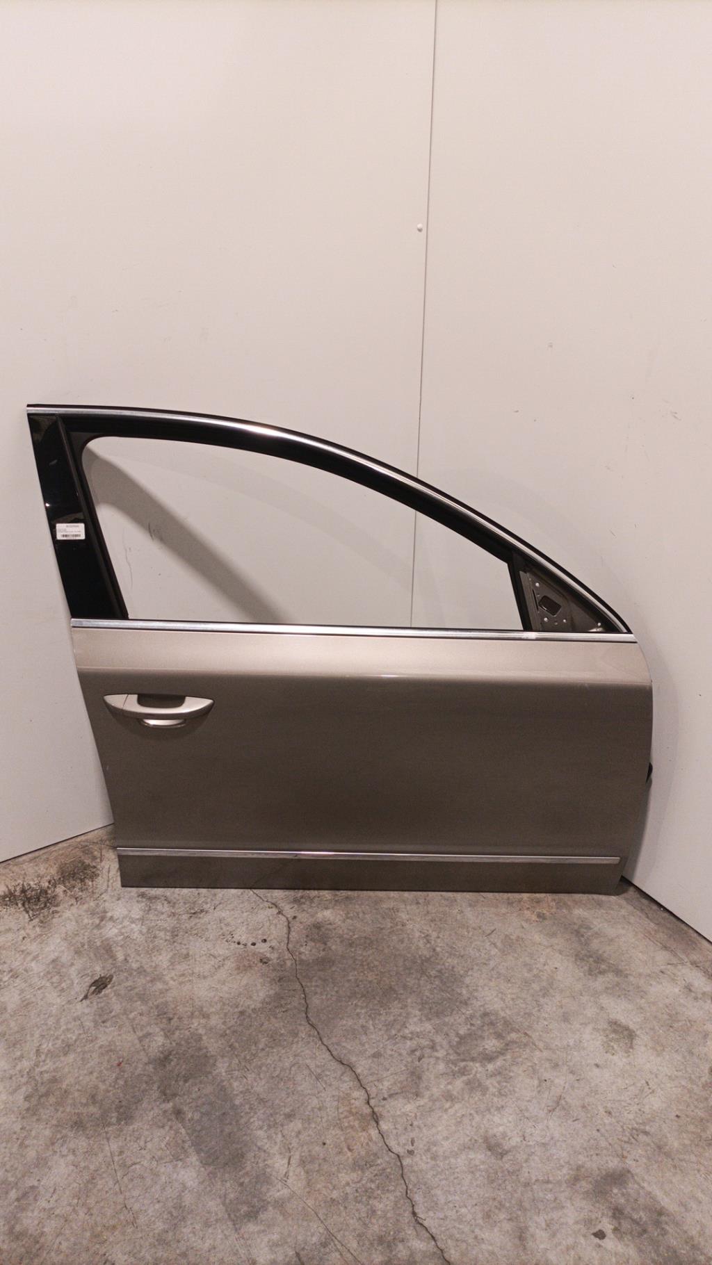 Portiera anteriore destra SKODA SUPERB 2 PHASE 1 Diésel - 1