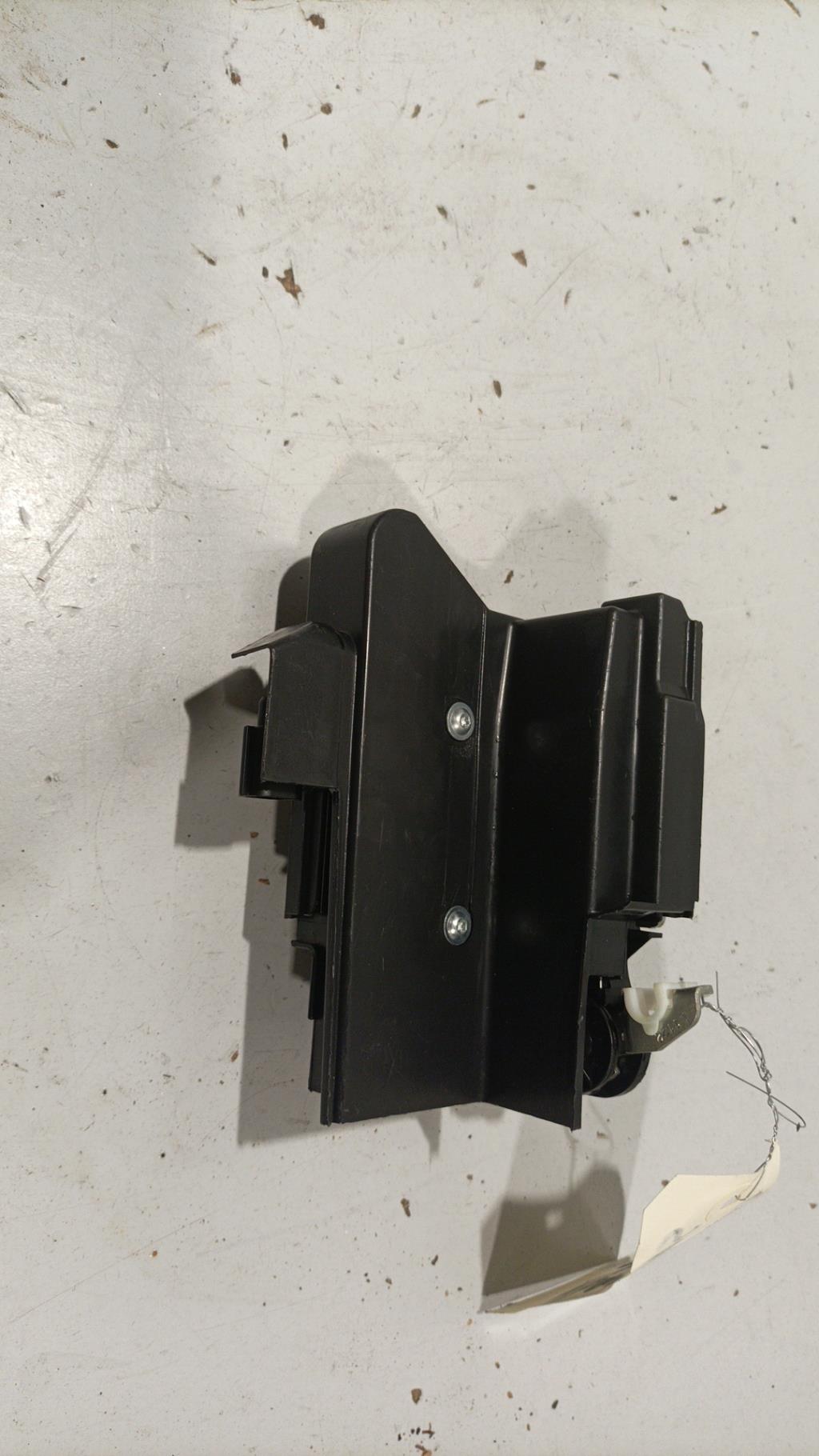 Serratura posteriore sinistra DACIA SANDERO 3 Gasolina - 1