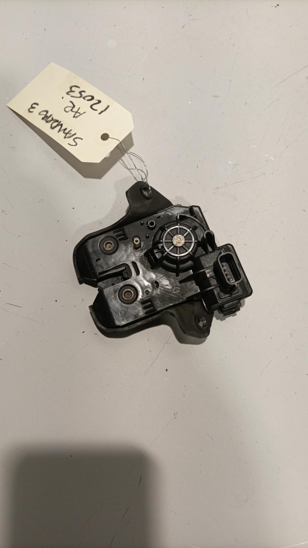 Serratura bagagliaio DACIA SANDERO 3 Gasolina - 1