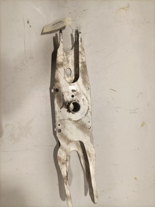 Triangolo superiore posteriore sinistro MERCEDES CLASSE B 246 PHASE 2 Diésel - 1