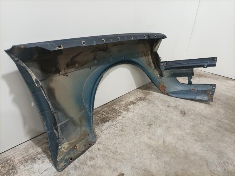 Parafango anteriore sinistro MERCEDES W124  - 1