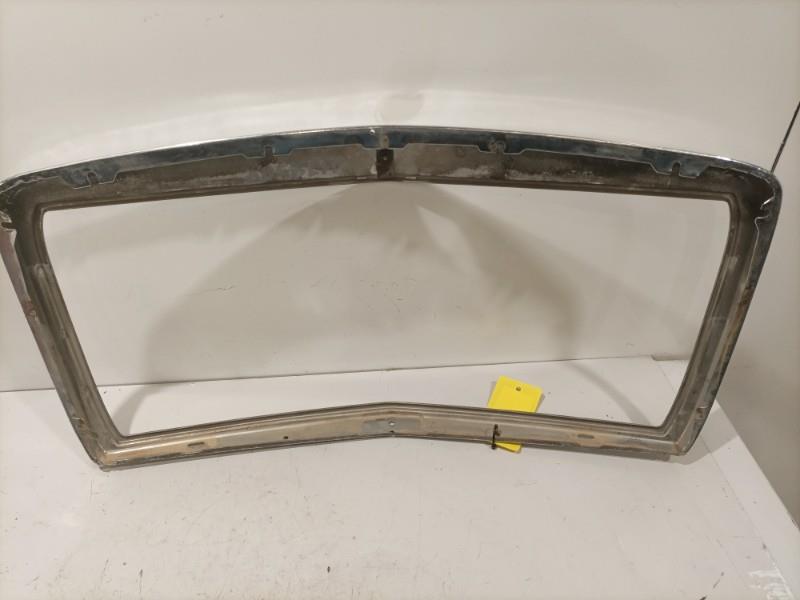 Calandre MERCEDES W124  - 1
