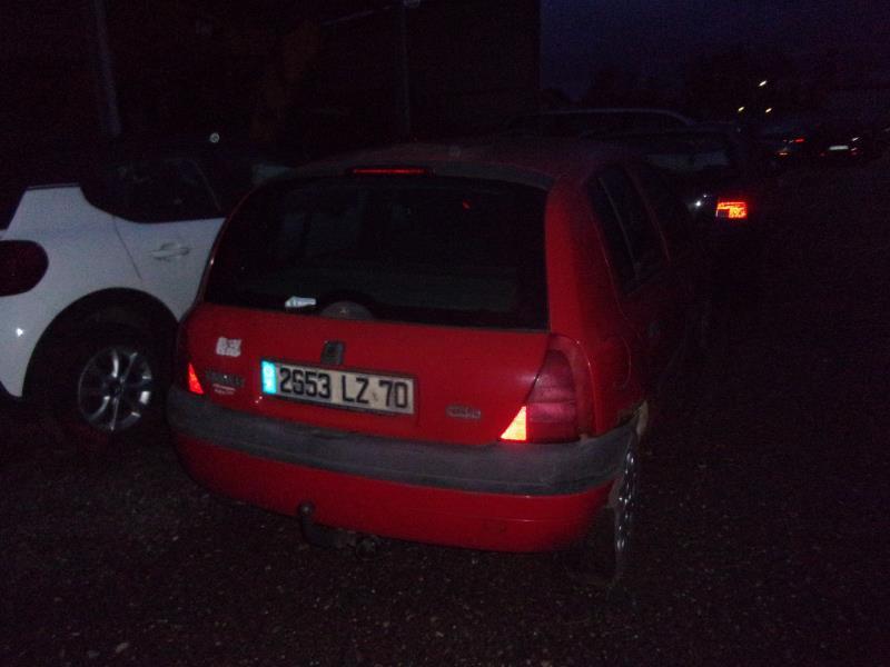Aile avant gauche RENAULT CLIO 2 PHASE 1 Essence - 1