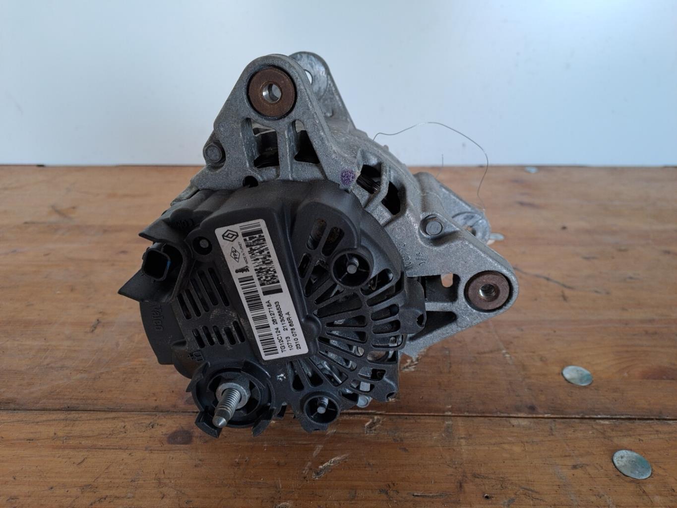 Alternateur RENAULT CLIO 4 PHASE 1 Diesel - 1