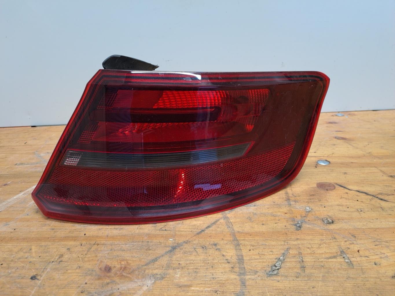 Feu arriere principal droit (feux) AUDI A3 3 SPORTBACK PHASE 1 Diesel - 1